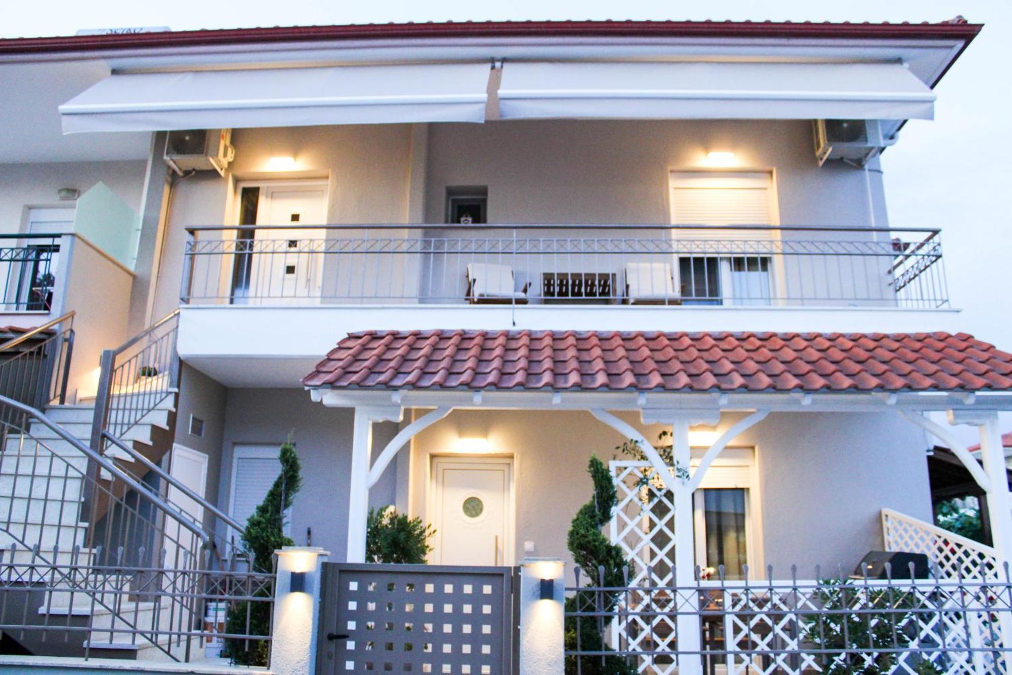 ניקיטי Comfy Apartments מראה חיצוני תמונה